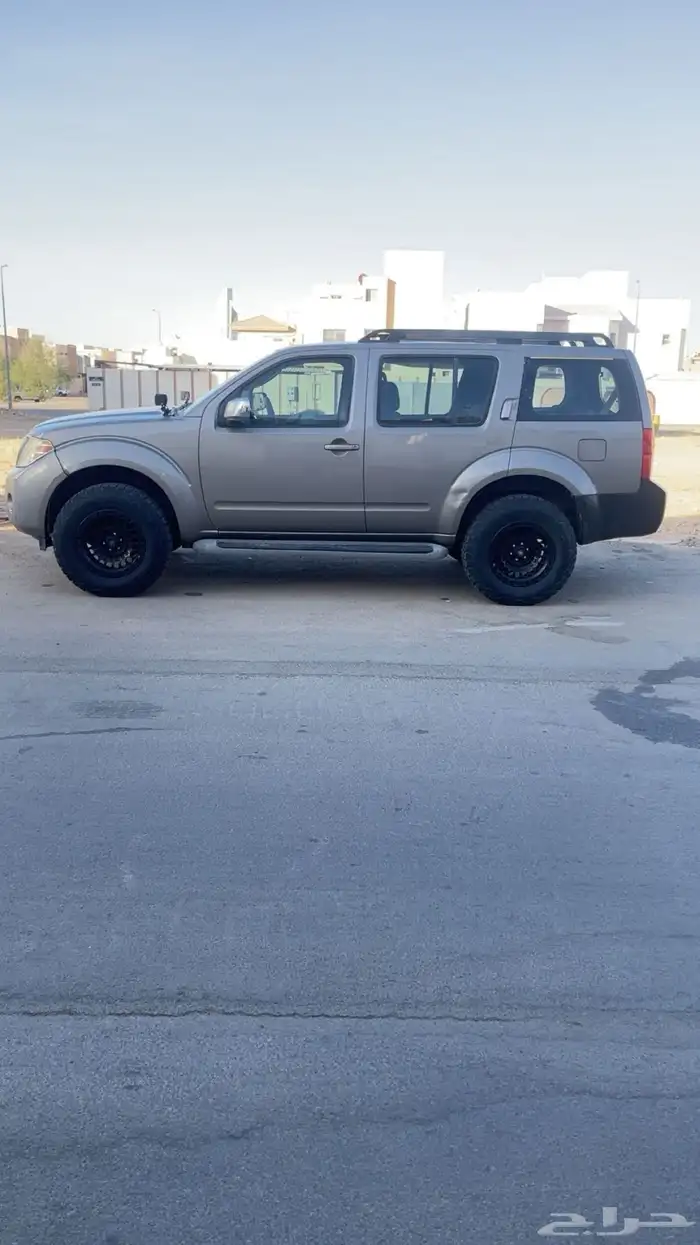 نيسان 6