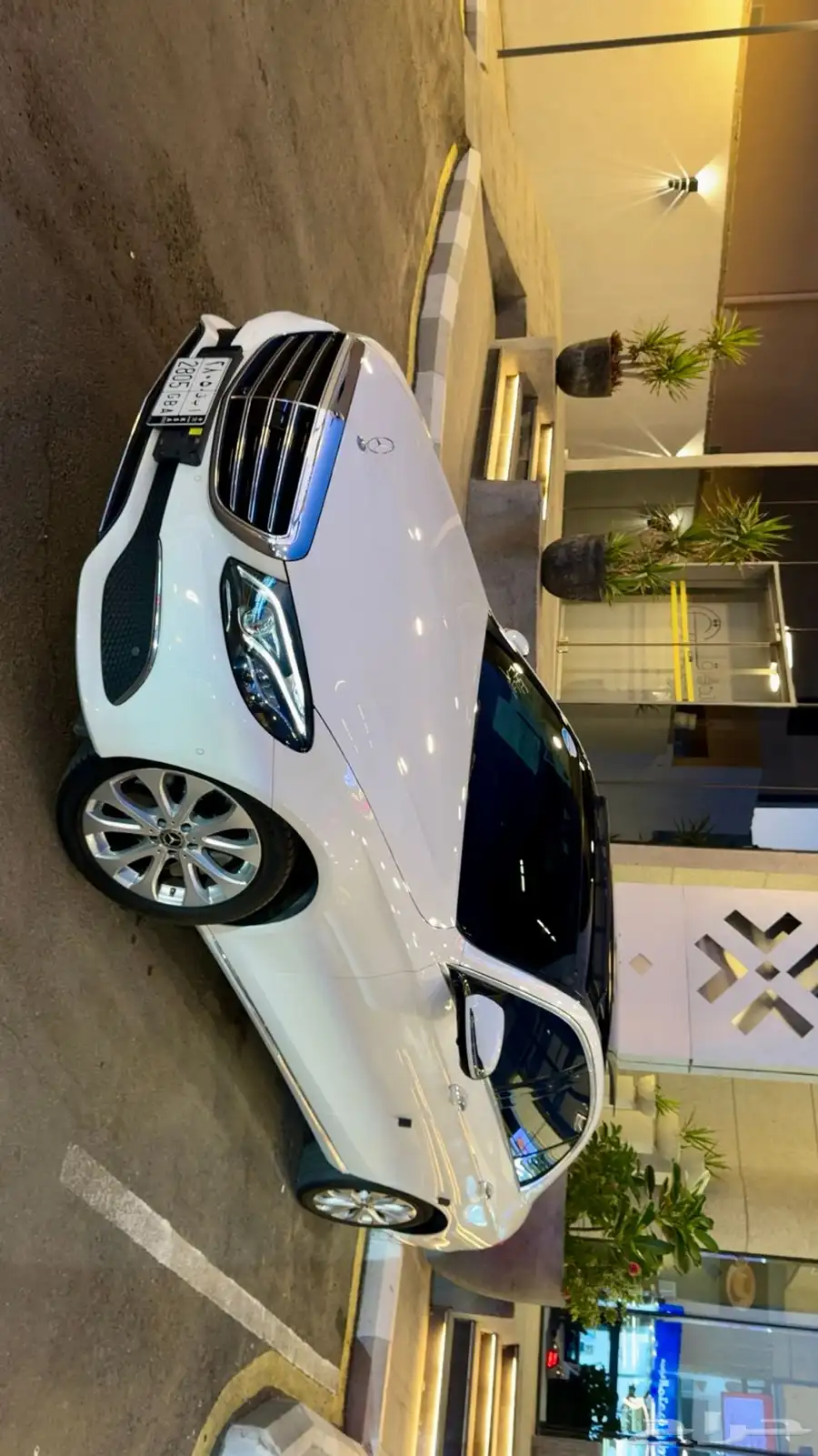 مرسيدس E300 فل كامل بانوراما عداد 106 بحالة الوكالة 6
