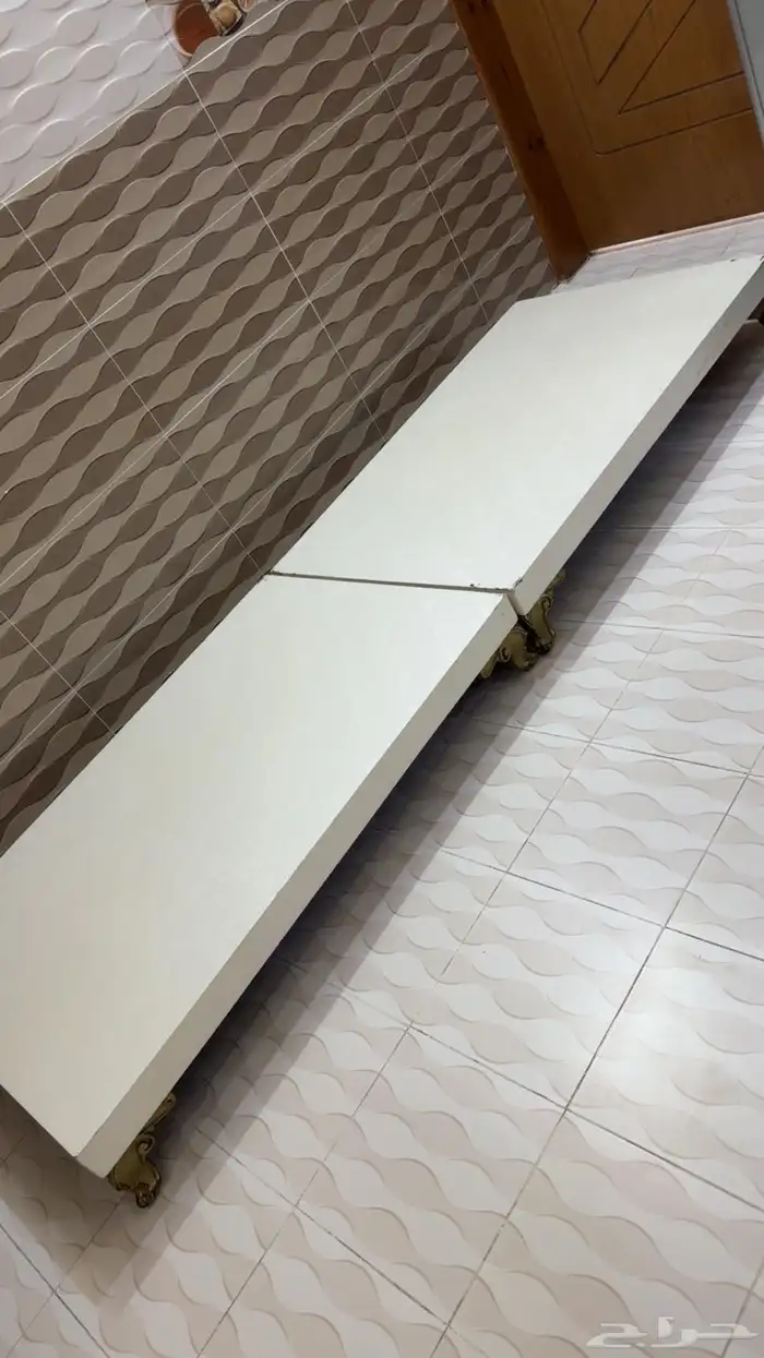 طاولات ارضيه نظيفه 0