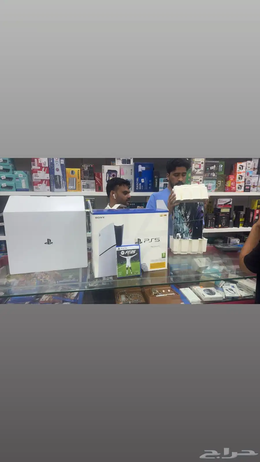 سوني 5 بااغراصه ون تيرا يدين معه شريط فيفا 0