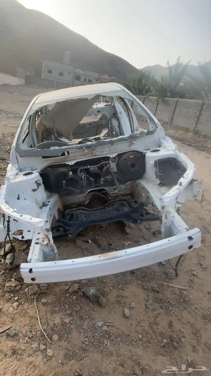 قطع غيار كورولا 2015 2
