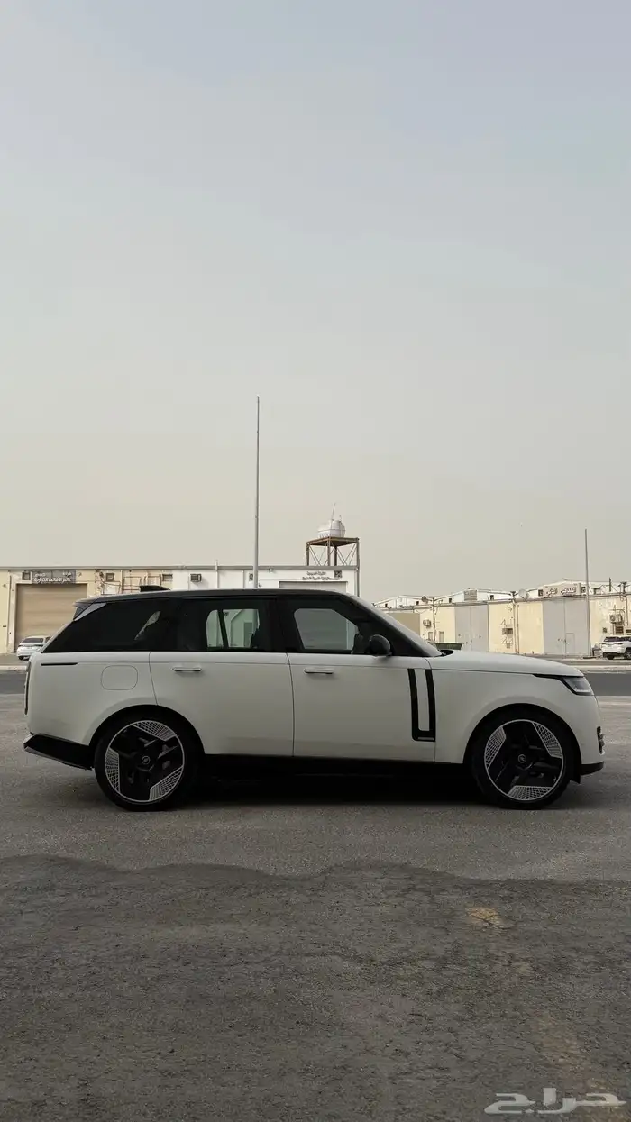 رنج رو ر اوتوبيوغرافي 2023 8
