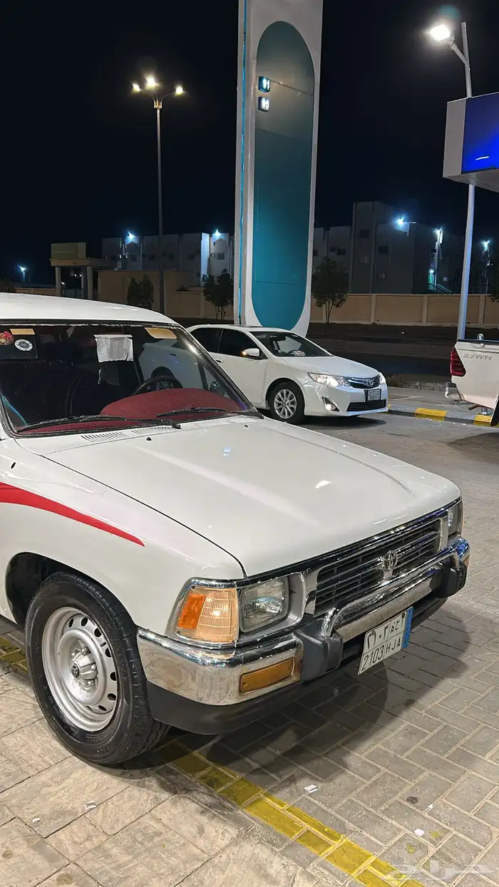 هايلوكس للبيع 3