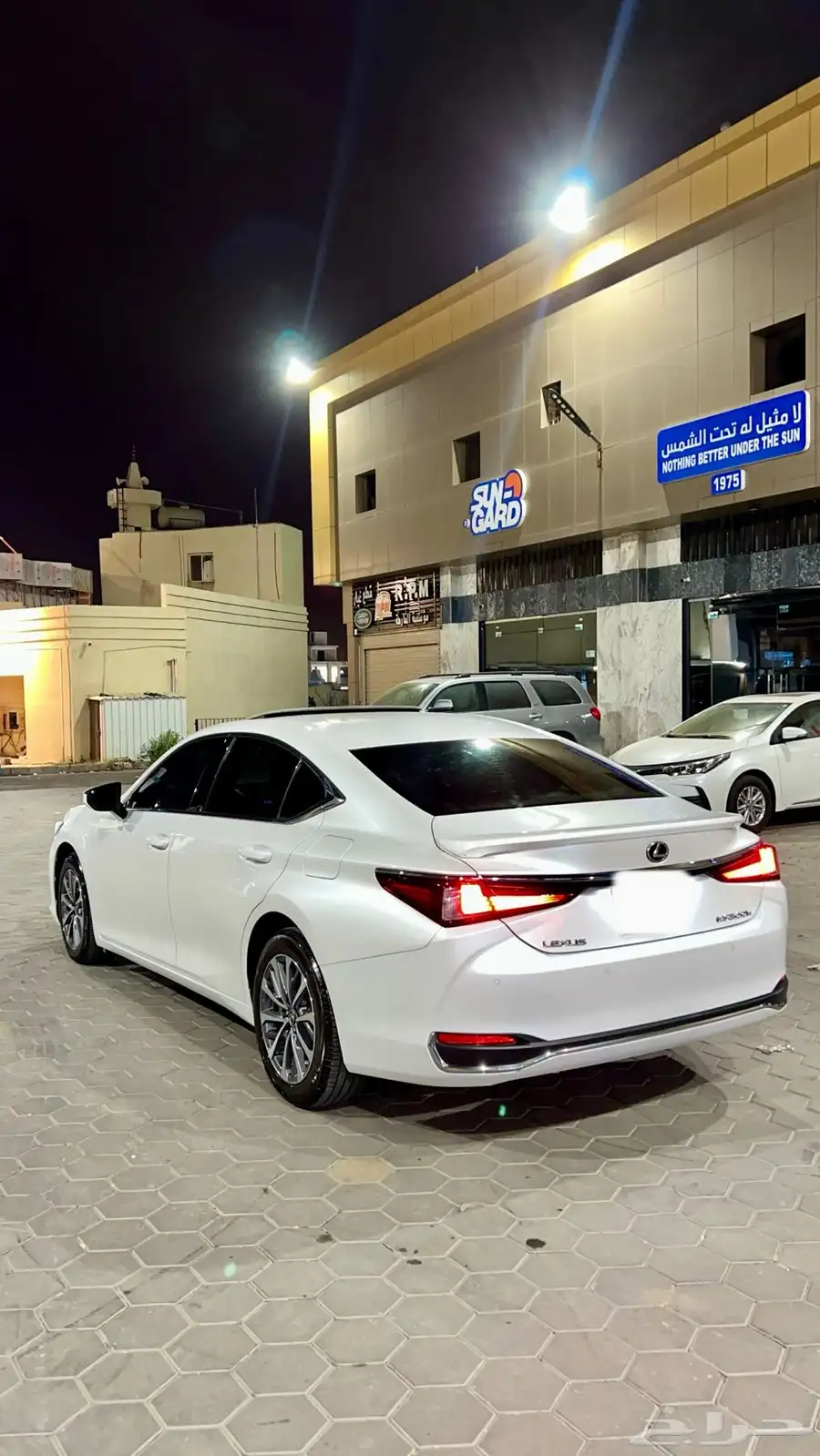 لكزس ES300h - 2024 6