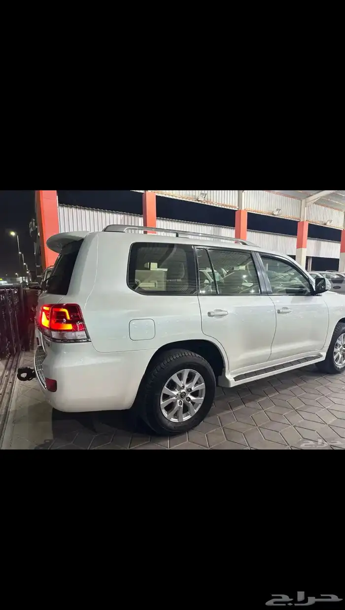 النوع   تويوتا لاندكروزر GXR3 9