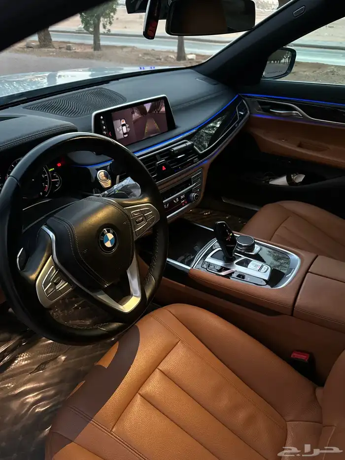 للبيع بي ام دبليو فئة 740 Li فل كامل 9