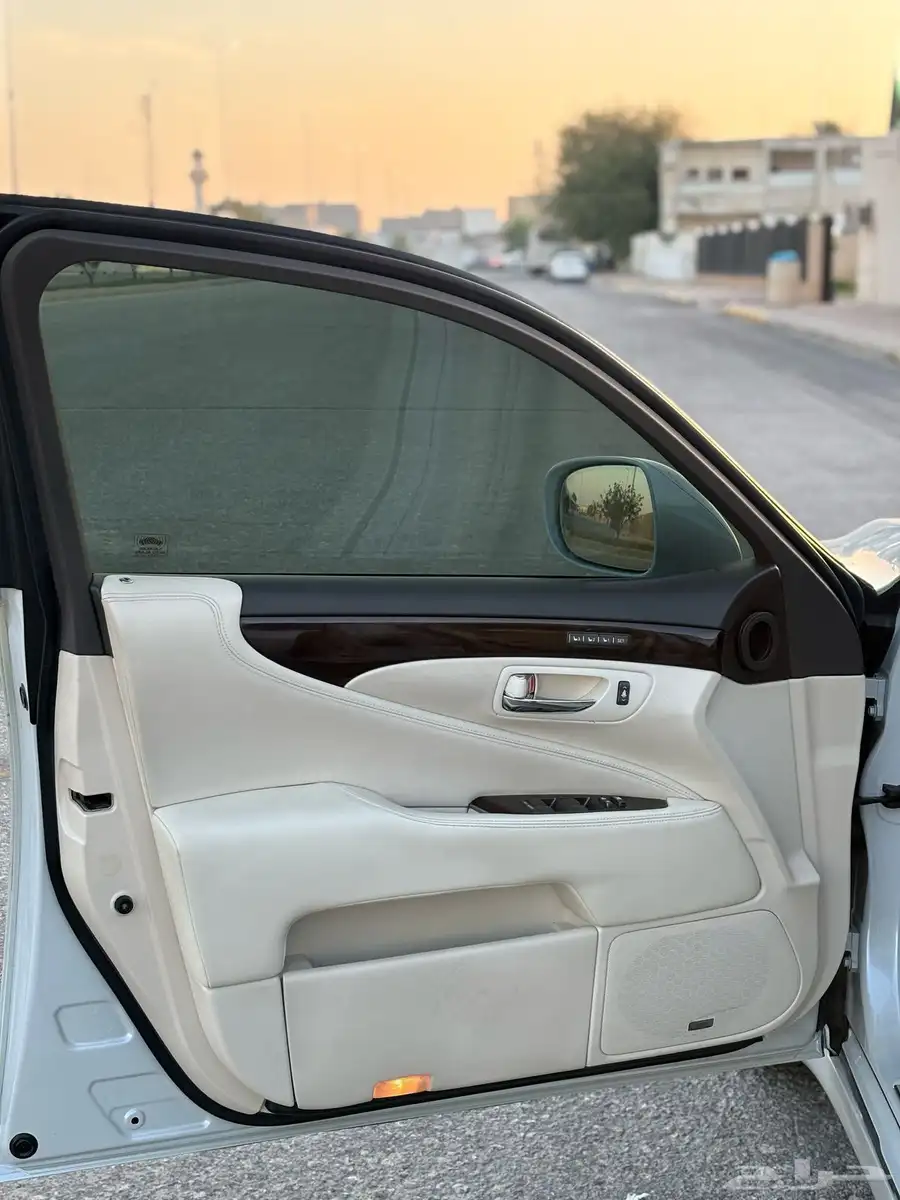 لكزس ls 460 4