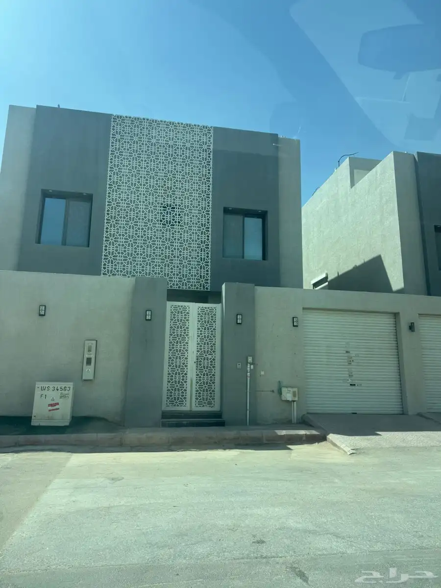 للايجار فيلا بحي النرجس 0