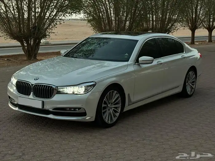 للبيع بي ام دبليو فئة 740 Li فل كامل 14