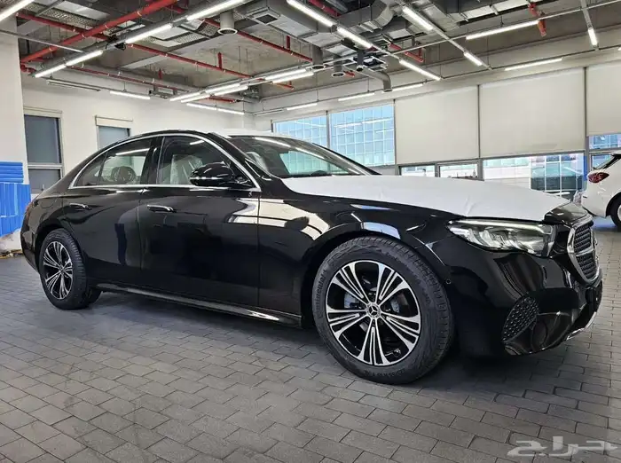 مرسيدس E200 2025 2