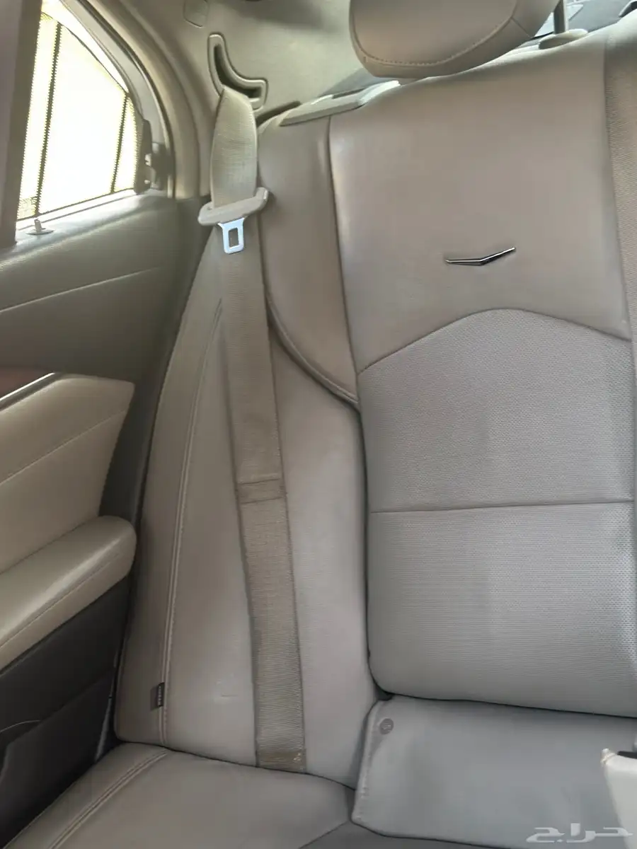 كاديلاك CTS 2105 فل كامل 8