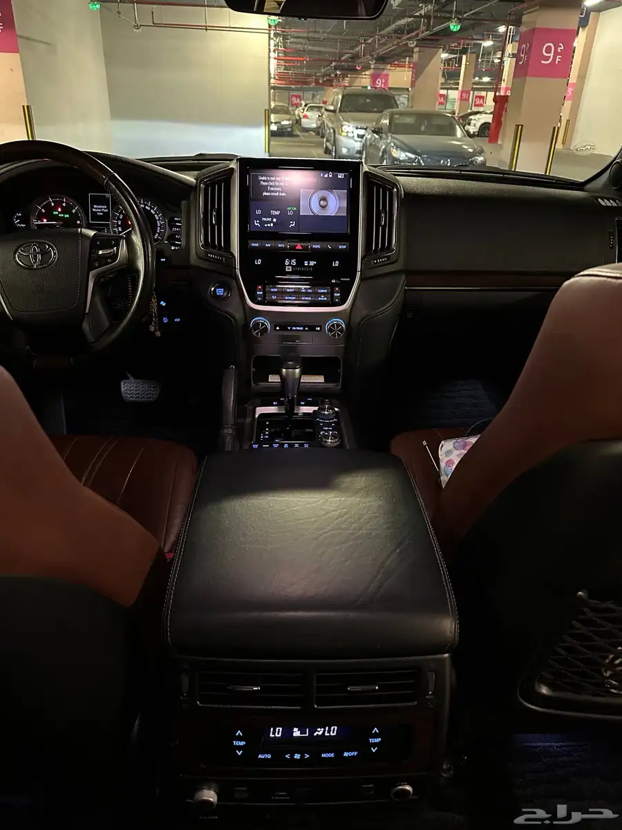 لاندكروزر vxs grand touring بريمي 13
