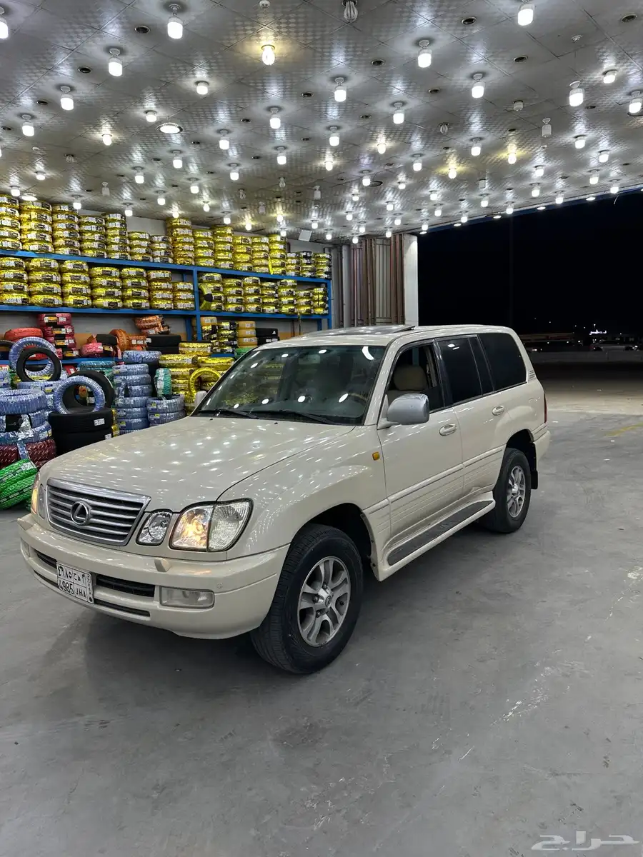 للبيع جيب الكزس LX470 0
