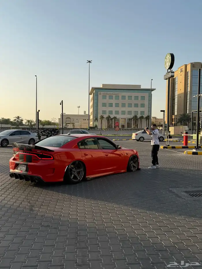 دودج تشارجر ممي ز معروف 25