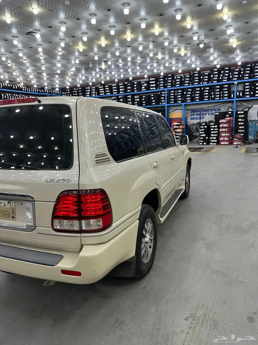 للبيع جيب الكزس LX470 19