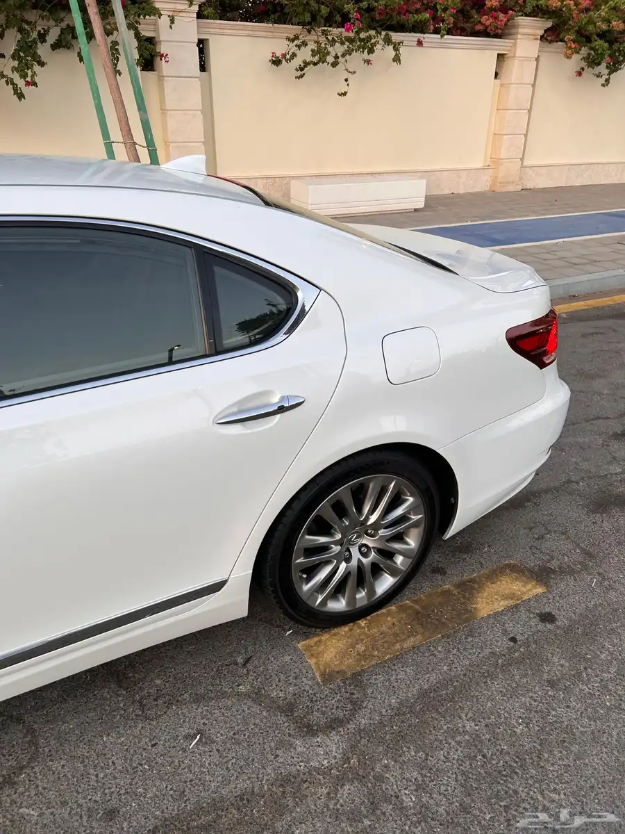 لكسزس Ls460 لارج ممشى 180 الف 22