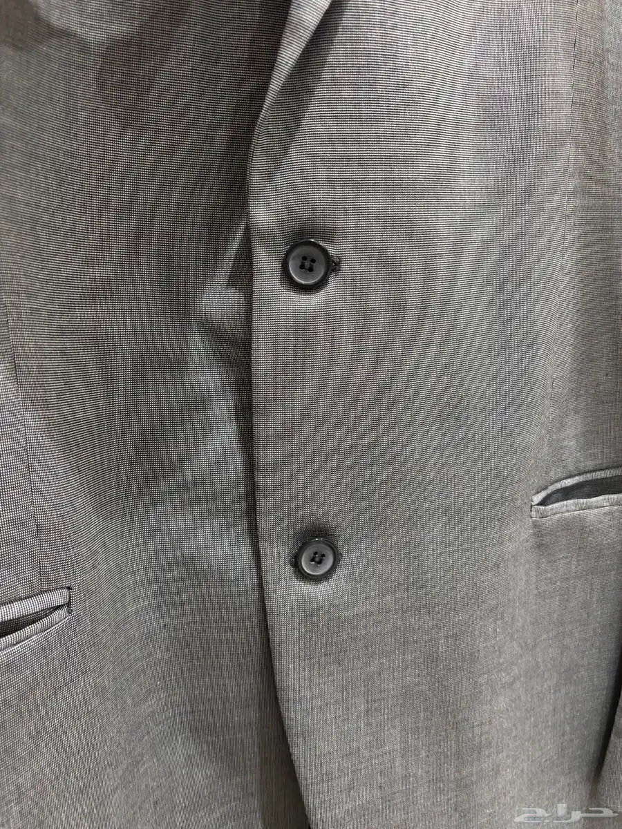 بدلة مع بنطلون hugo boss مقاس 60 4