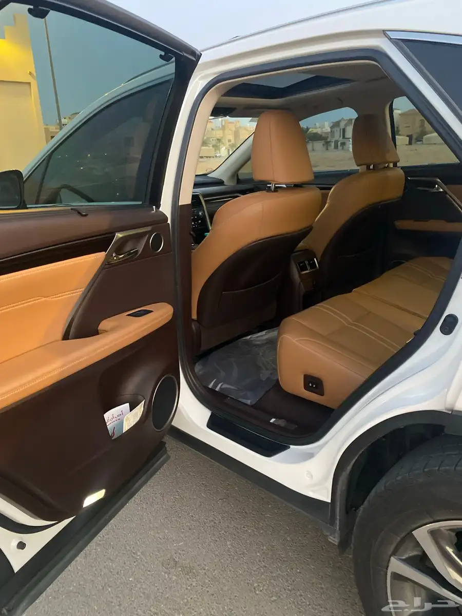 للبيع لكزس RX350 فل كامل لؤلؤي 2019 برجكتر ودبل 13