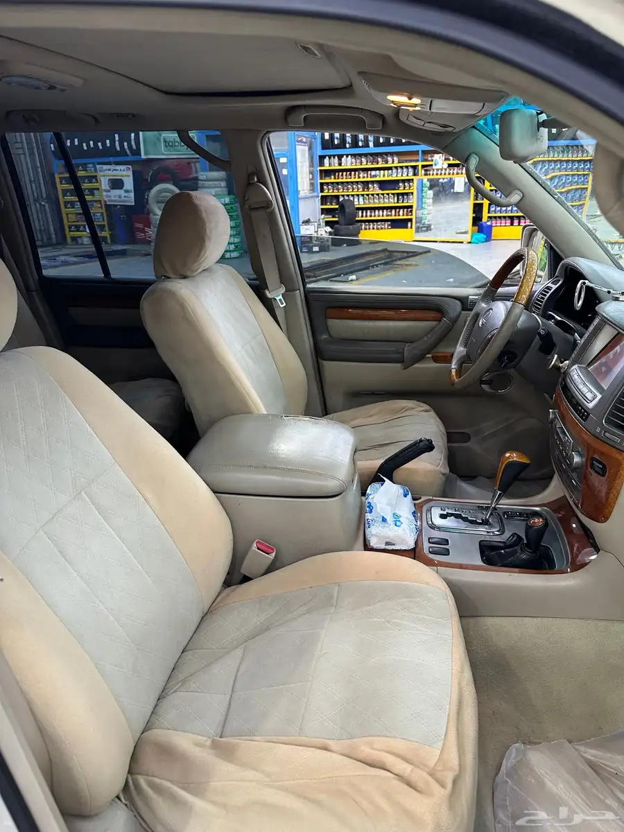 للبيع جيب الكزس LX470 10