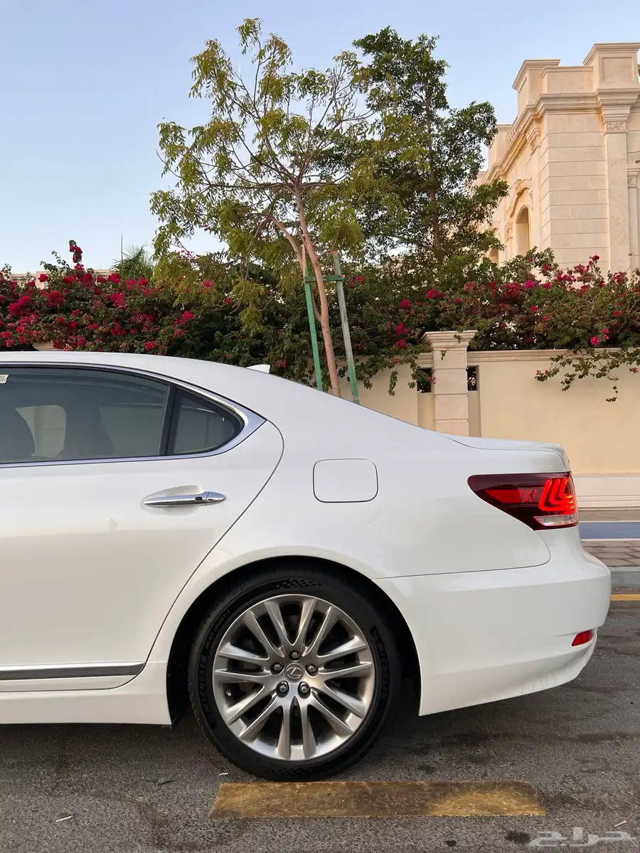 لكسزس Ls460 لارج ممشى 180 الف 23