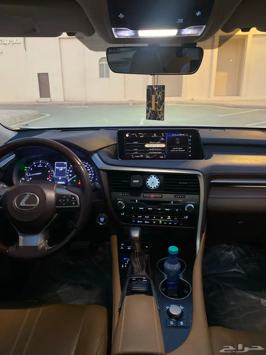 للبيع لكزس RX350 فل كامل لؤلؤي 2019 برجكتر ودبل 17