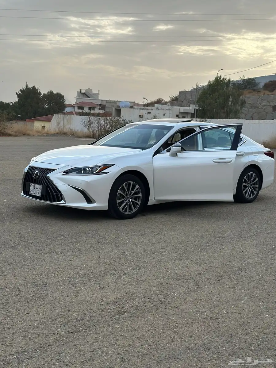 لكزس 2024 ES250 24