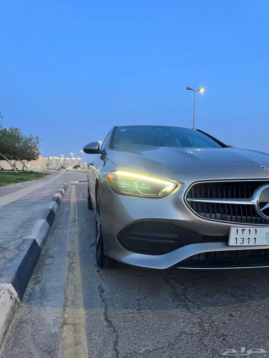 مرسيدس c300 موديل 2022 9