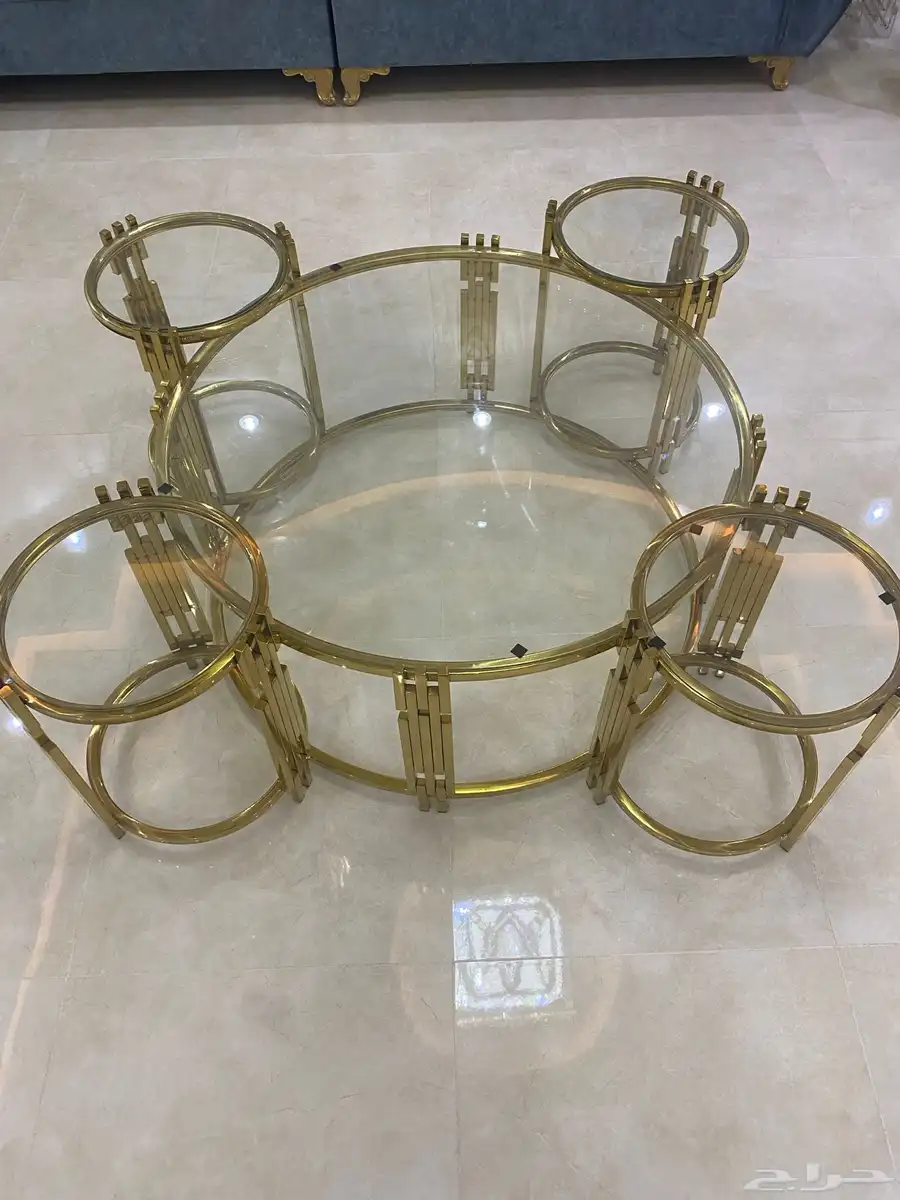 طاوله مجلس مع أربع خدمه 2