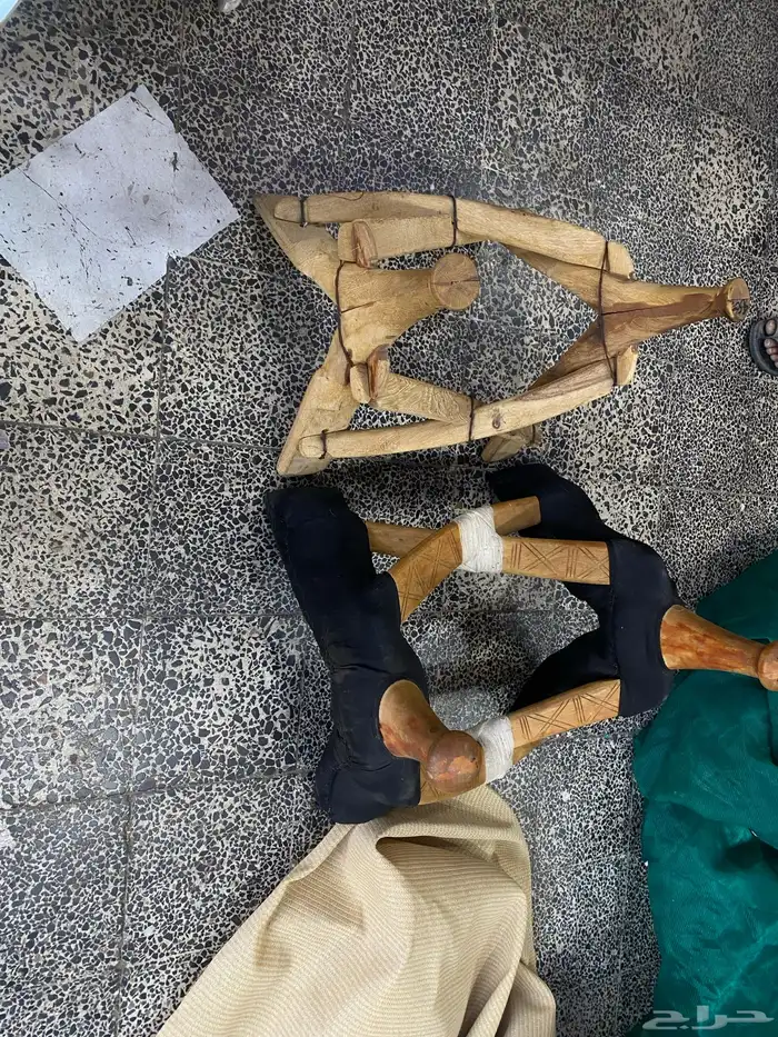 السلام عليكم عندي شدادين لا البيع واحد كبير و الثاني صغير 1