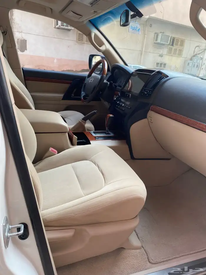 لاندكروزر2013ماش550الف بدي وكاله رش رفرف خارج اقبل بدل جديد 7