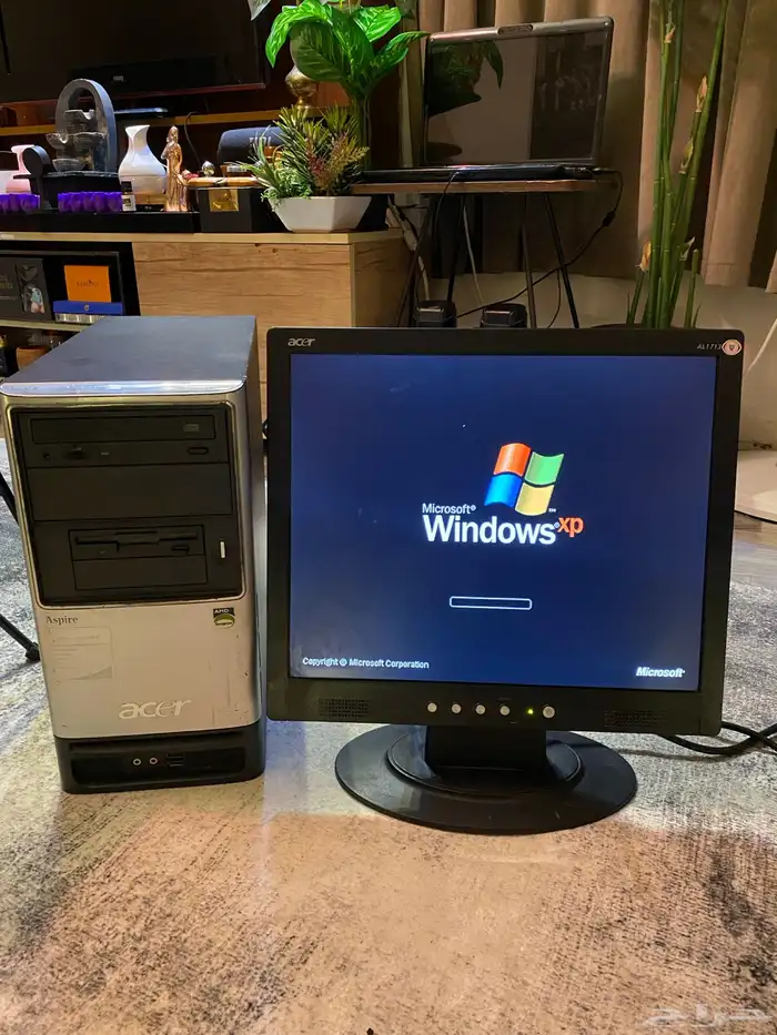للبيع كمبيوتر مكتبي أيسر 2