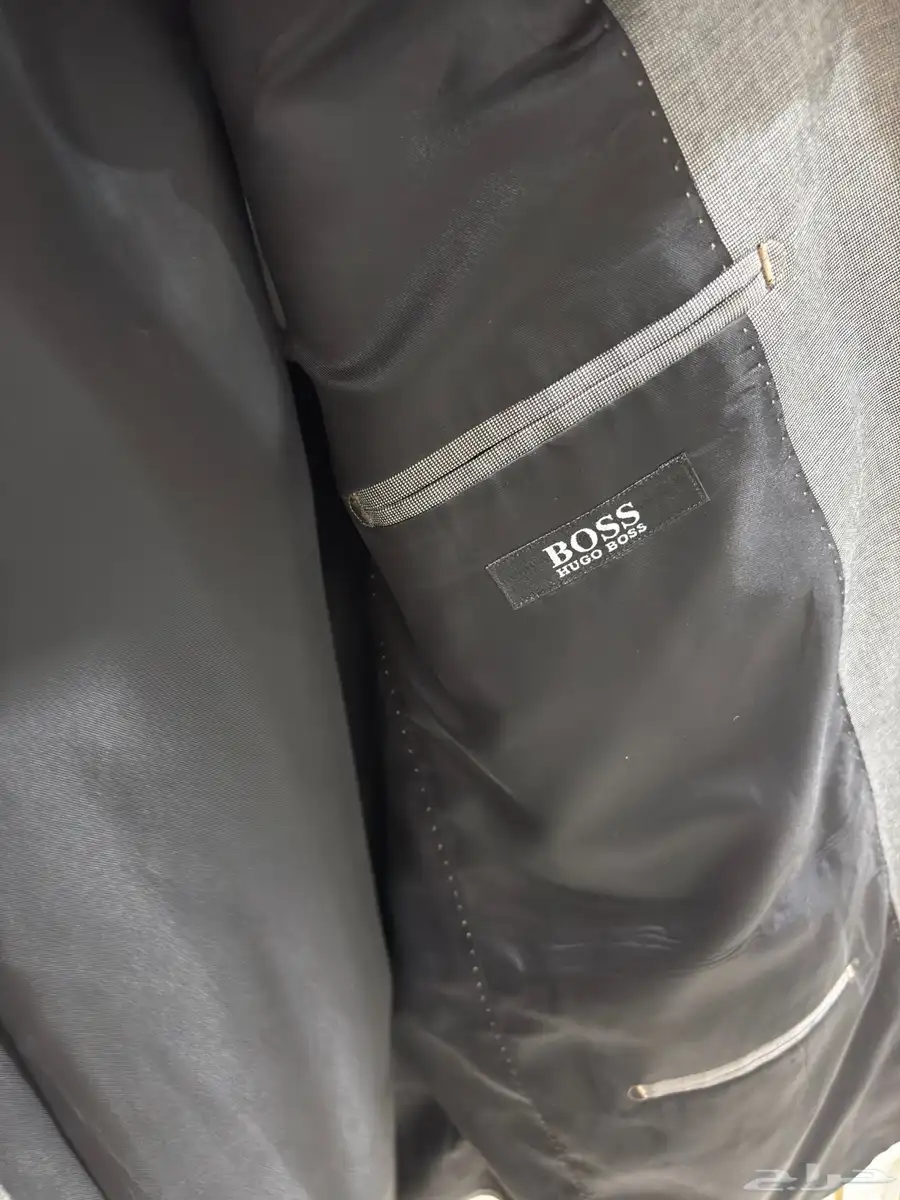 بدلة مع بنطلون hugo boss مقاس 60 8