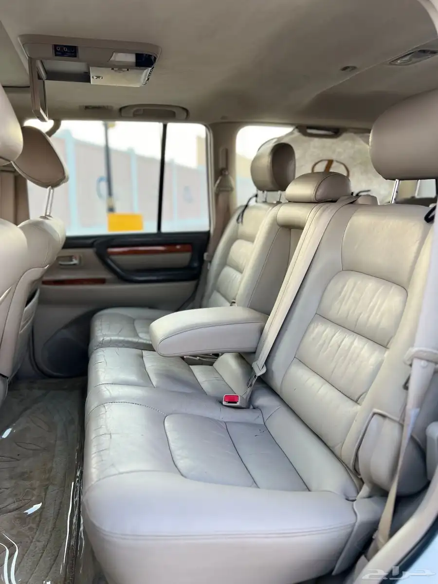 لكزس LX470 2006 19