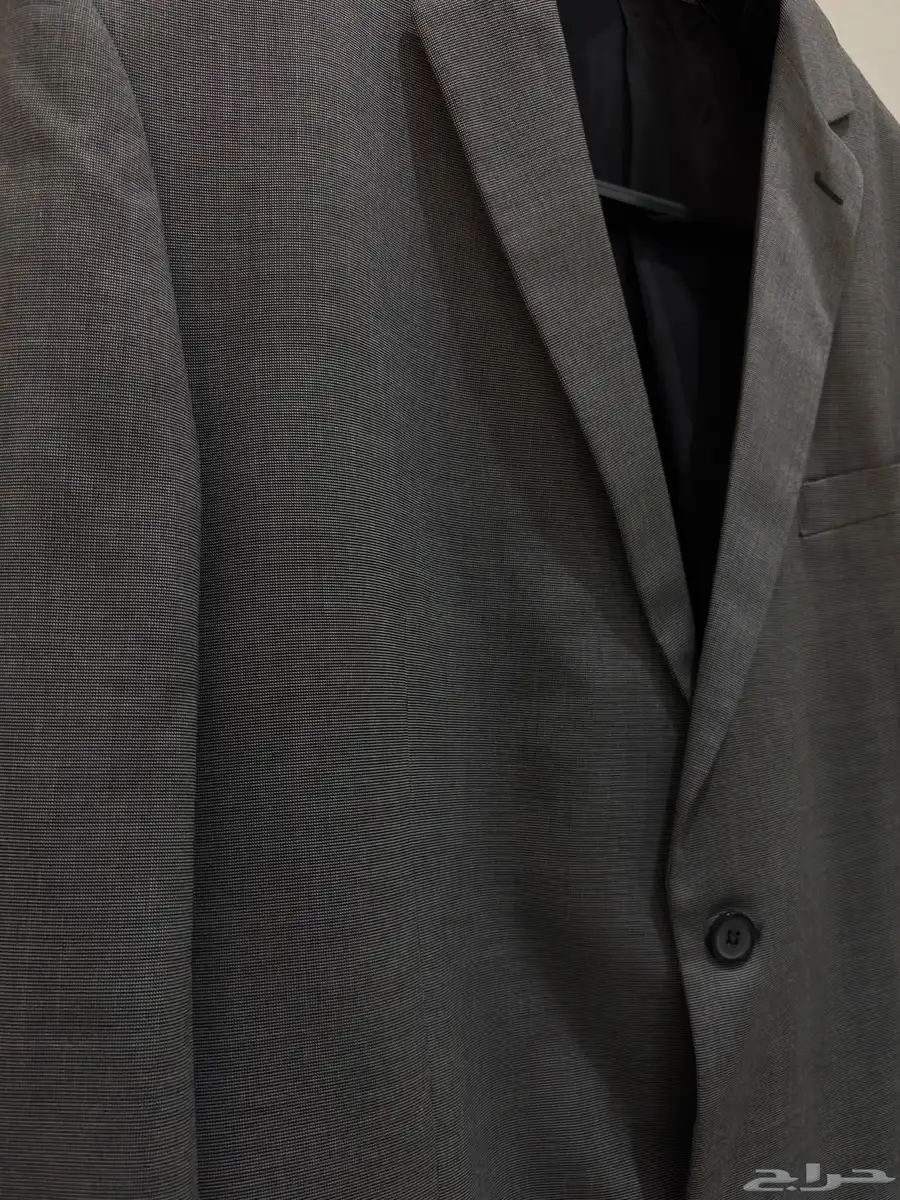 بدلة مع بنطلون hugo boss مقاس 60 2