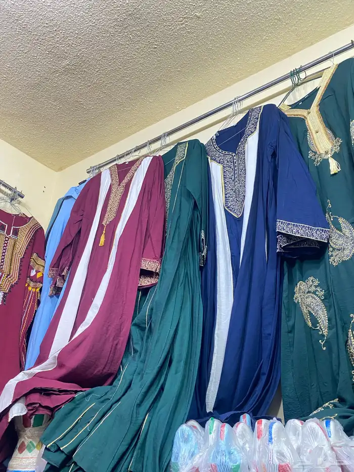 ازياء نسائية تراثية وحديثة 20