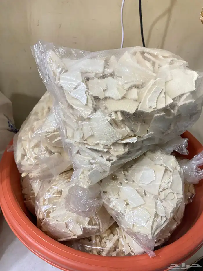 ازياء نسائية تراثية وحديثة 23