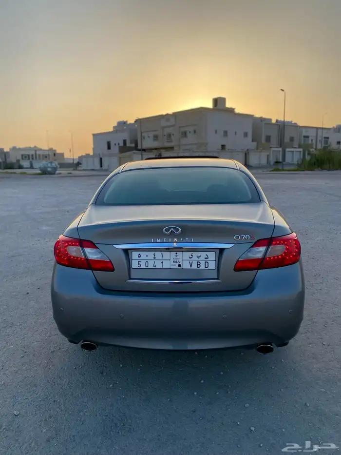 انفنتي 2015 Q70 10
