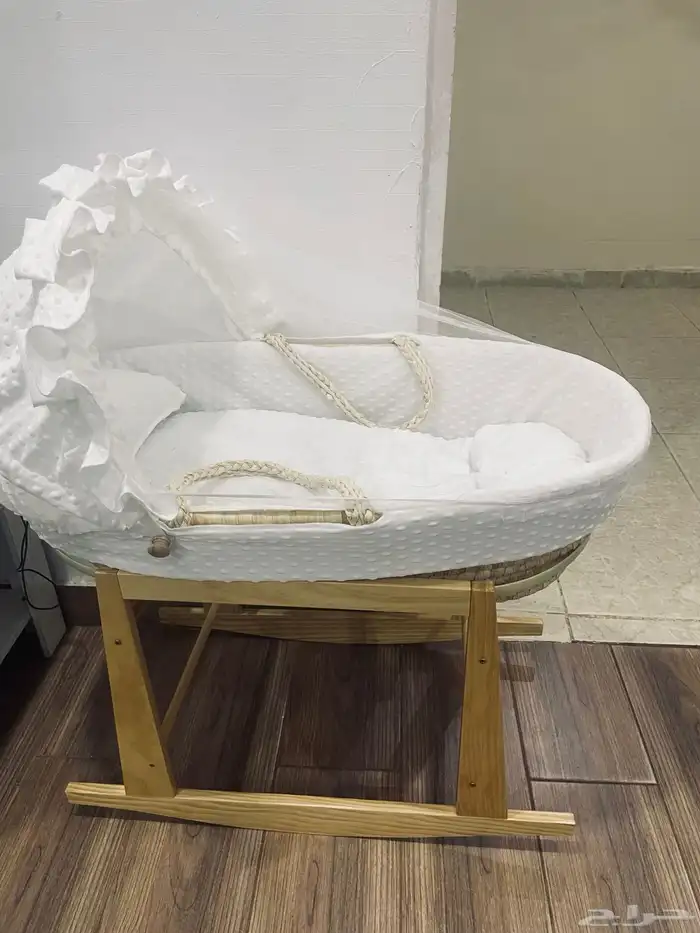سرير اطفال 0