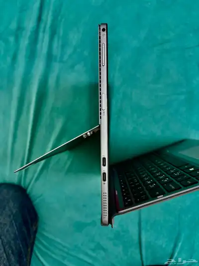 Dell Latitude 7200 - Core i7- 16GB- 512GB SSD- UHD 8