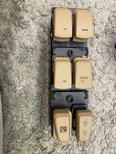 يوجد لدينا دقم قزاز سوناتا وداوج وكامري وتاهو 2