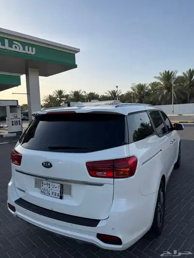 كيا كرنفال 2020 ديزل 9 مقاعد تم البيع 19