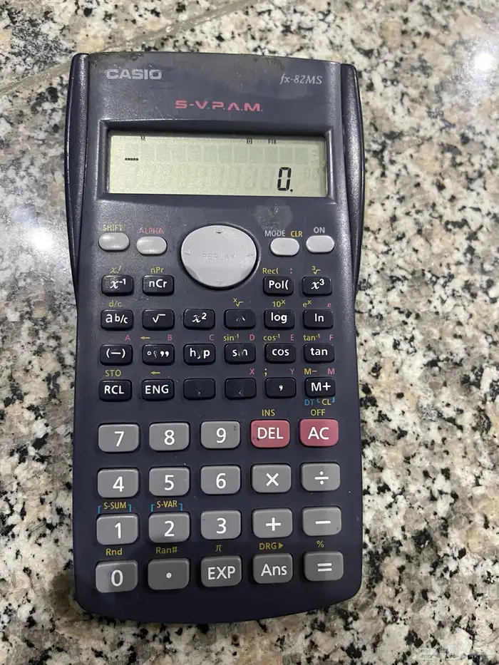 الات حاسبة استخدام جدا جدا قليل كاسيو CASIO 2