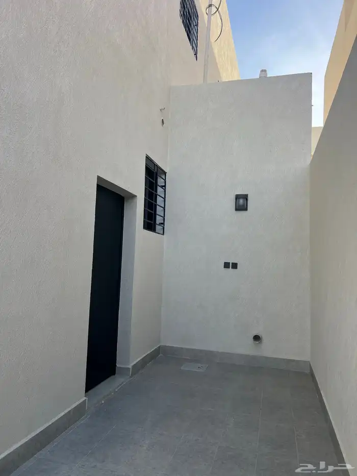 للبيع عماره دورين مفصولات كل دور مستقل 8