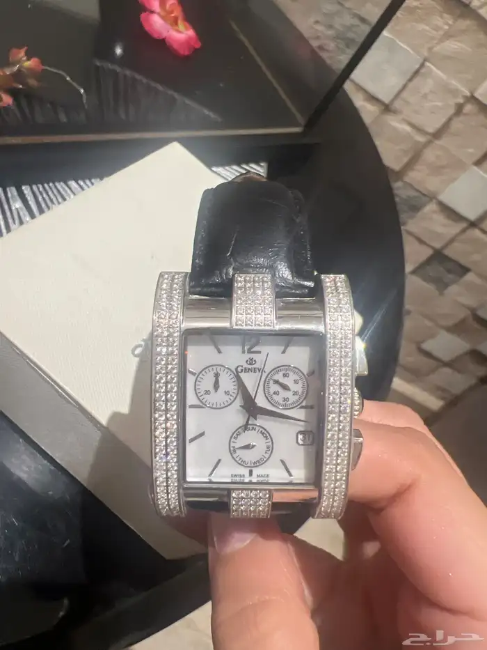ساعه اصليه جنيفا رجالي فصوص زيركون 2