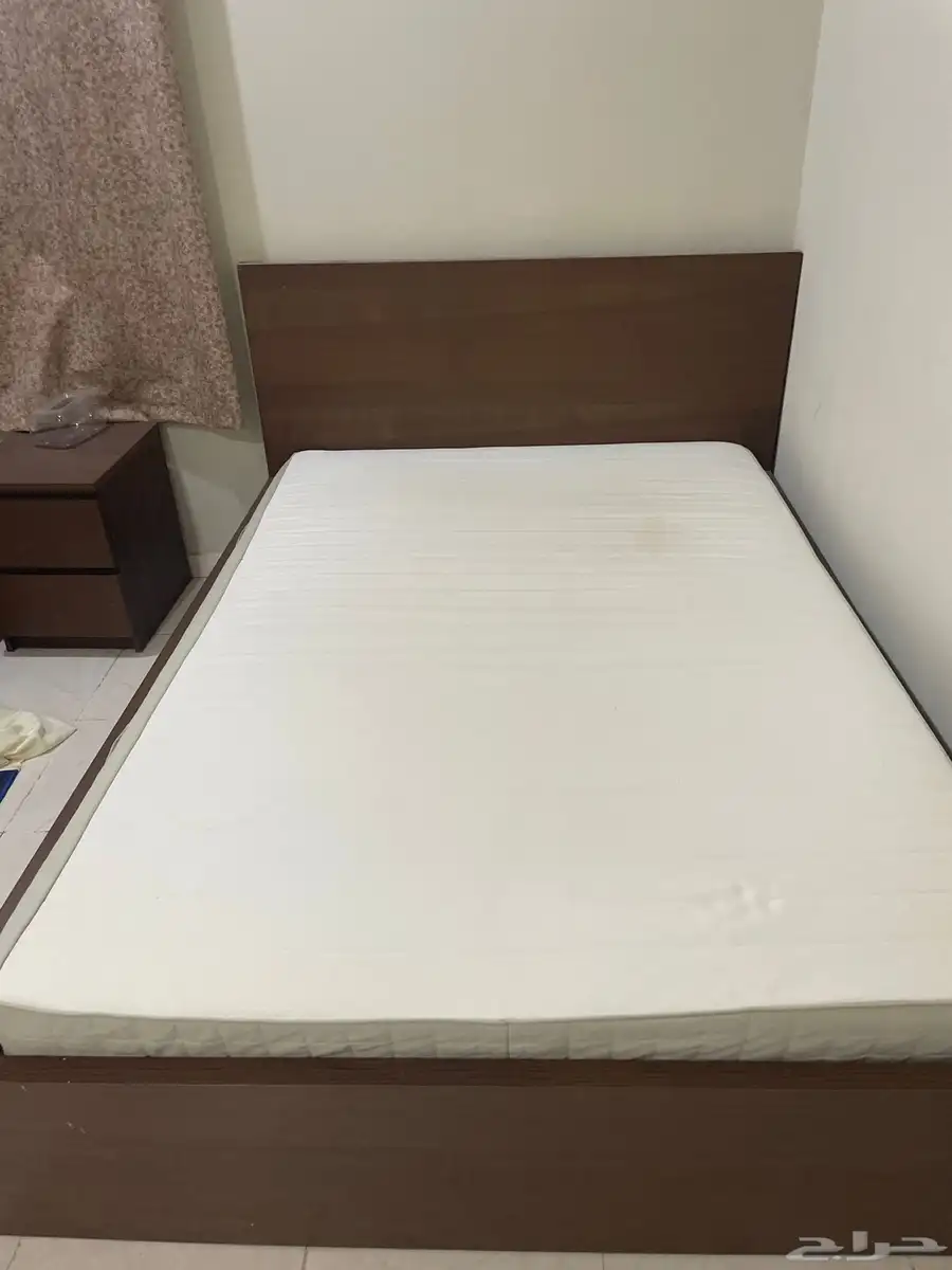 سرير نفر و نص ايكيا مع مرتبة ايكيا 1