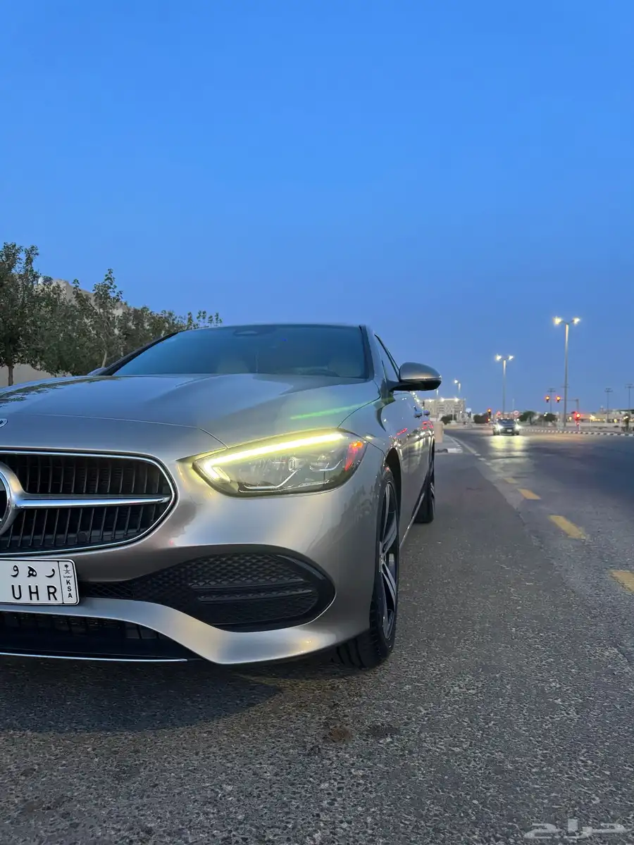 مرسيدس c300 موديل 2022 13