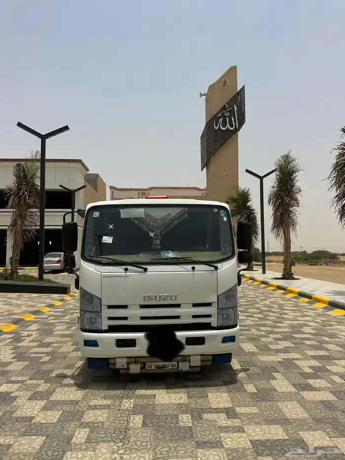 دينا 2014 isuzu ( مخززن ) 3