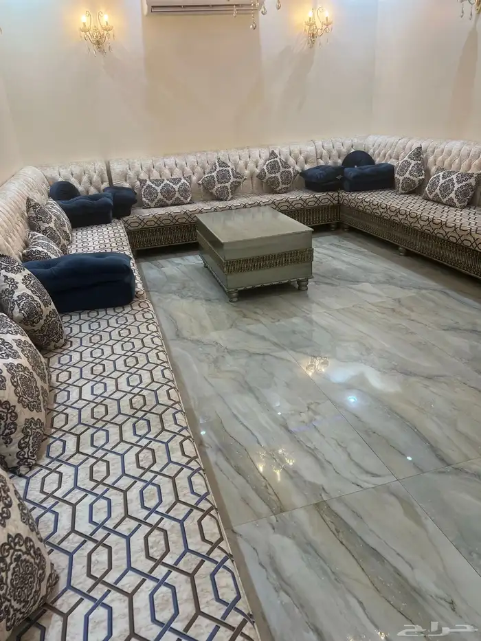 مجلس خشب شبه شديد نظيف جدا  وخشب تصميم مغربي 0