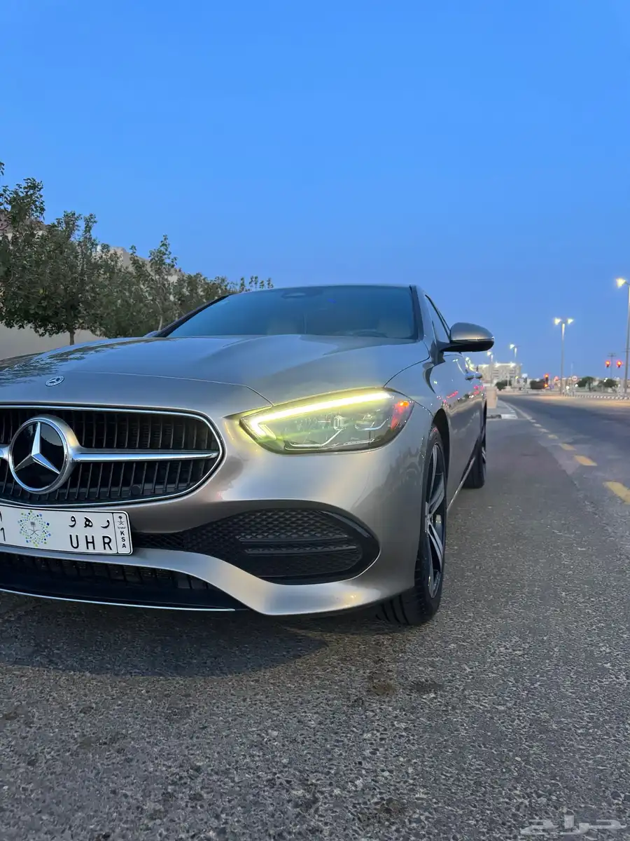 مرسيدس c300 موديل 2022 12
