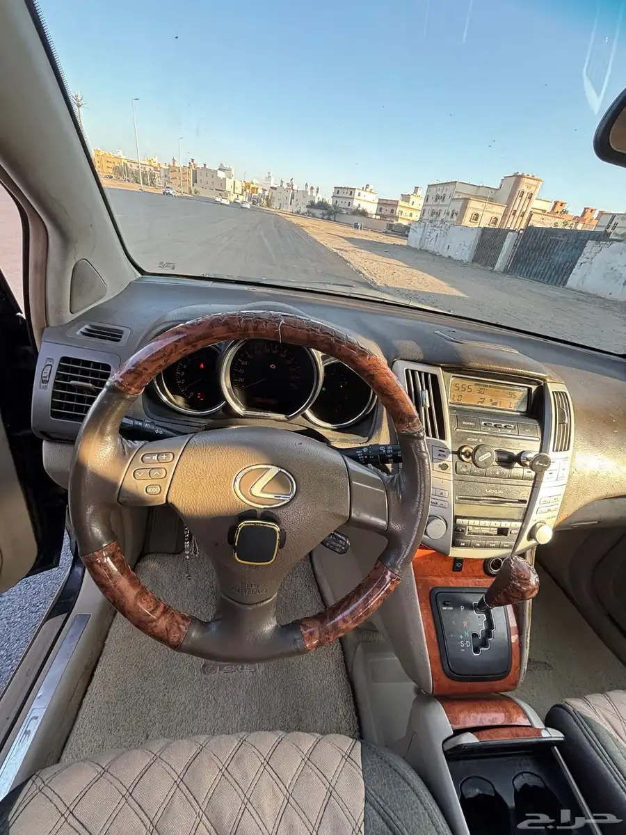 لكزس RX330 موديل 2004 5